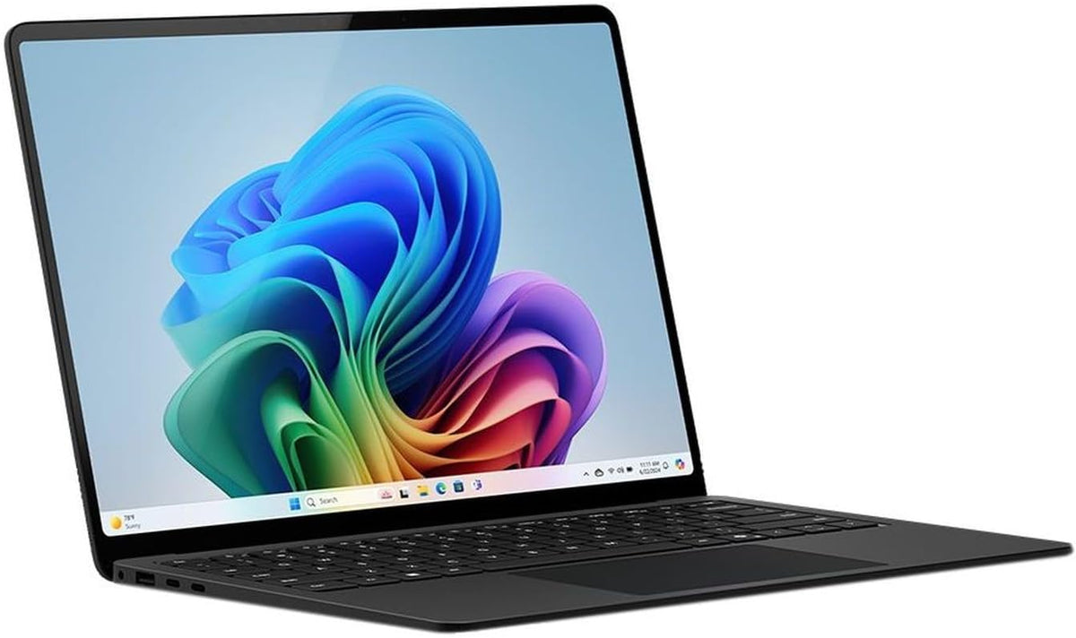 Ordinateur compact portable Microsoft Surface (2024) Windows 11 Copilot+ PC Écran tactile 15 pouces Snapdragon X Elite (12 cœurs) 32 Go de RAM 1 To de stockage SSD Noir