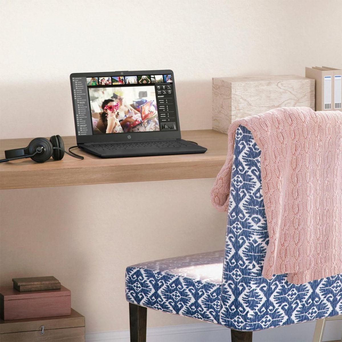 Ordinateur compact portable HP pour étudiants et professionnels, écran HD 14 pouces, processeur Intel Quad-Core N4120, 4 Go de RAM DDR4, 64 Go de stockage eMMC, abonnement d'un an à Office 365, webcam, lecteur de carte SD, HDMI, Wi-Fi, Windows 11