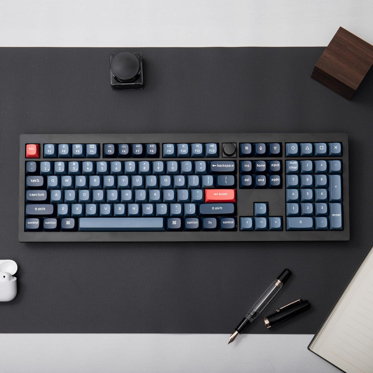 Clavier mécanique à connectivité sans fil Keychron V6 Max, Bluetooth 5.1 2,4 GHz, format QMK complet, rétroéclairage RGB, interrupteurs rouges silencieux remplaçables à chaud, compatible Mac, Windows et Linux.