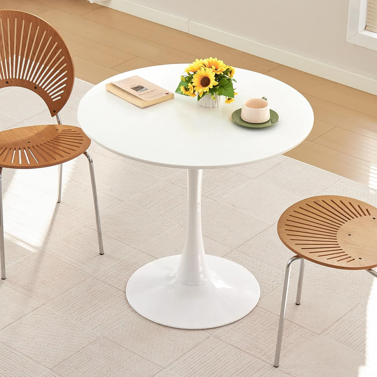 Table de salle à manger ronde, table tulipe circulaire de 80 cm dotée de plateau épais et pied en métal, table bistro moderne du milieu du siècle pour cuisine, petits espaces, salon, café (blanche)