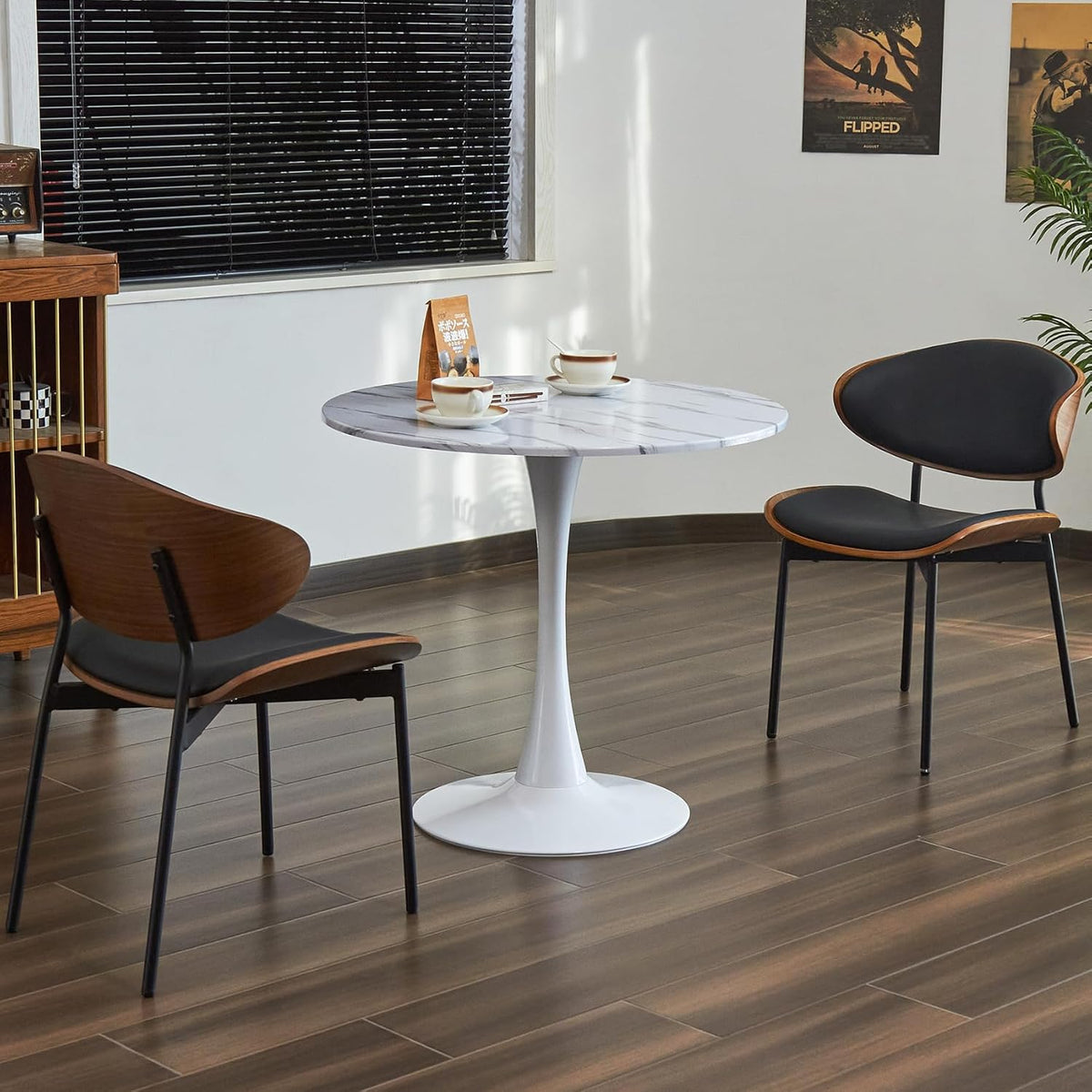 Table de salle à manger ronde, table tulipe circulaire de 80 cm dotée de plateau épais et pied en métal, table bistro moderne du milieu du siècle pour cuisine, petits espaces, salon, café (motif marbre blanc)