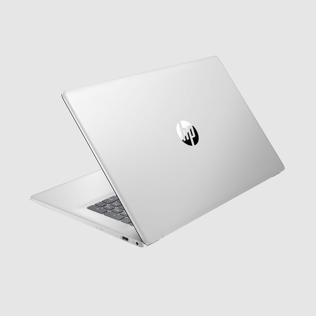 Ordinateur compact portable HP 17 : écran tactile HD+ LED antireflet de 17,3 pouces, Windows 11, 32 Go de RAM, SSD de 1 To, processeur AMD Ryzen 5, carte graphique AMD Radeon, pavé numérique, écouteurs NLY, couleur argent.