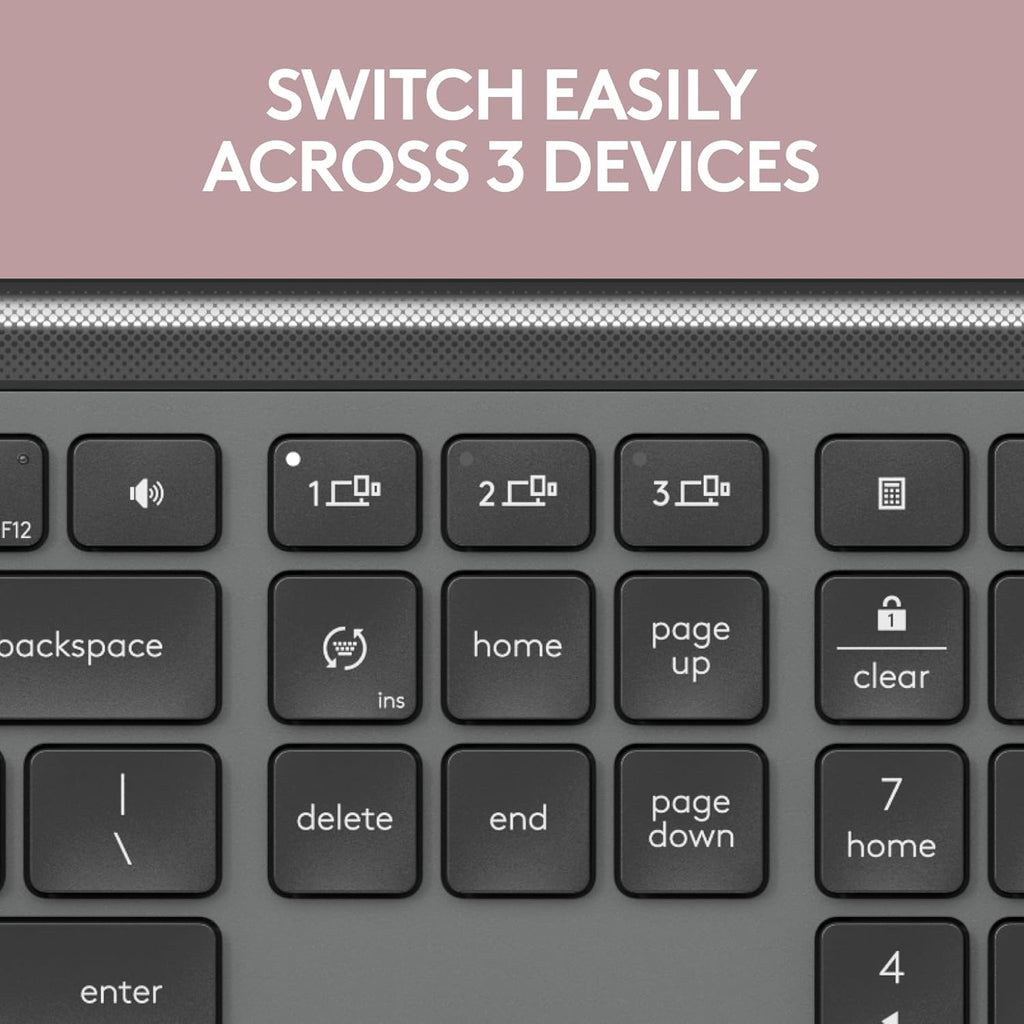 Ensemble clavier et souris à connectivité sans fil Logitech MK955 Signature Slim, conçu pour les grandes mains, proposant une frappe et des clics silencieux, compatible doté de trois appareils, Bluetooth et multi-OS (Windows et Mac).