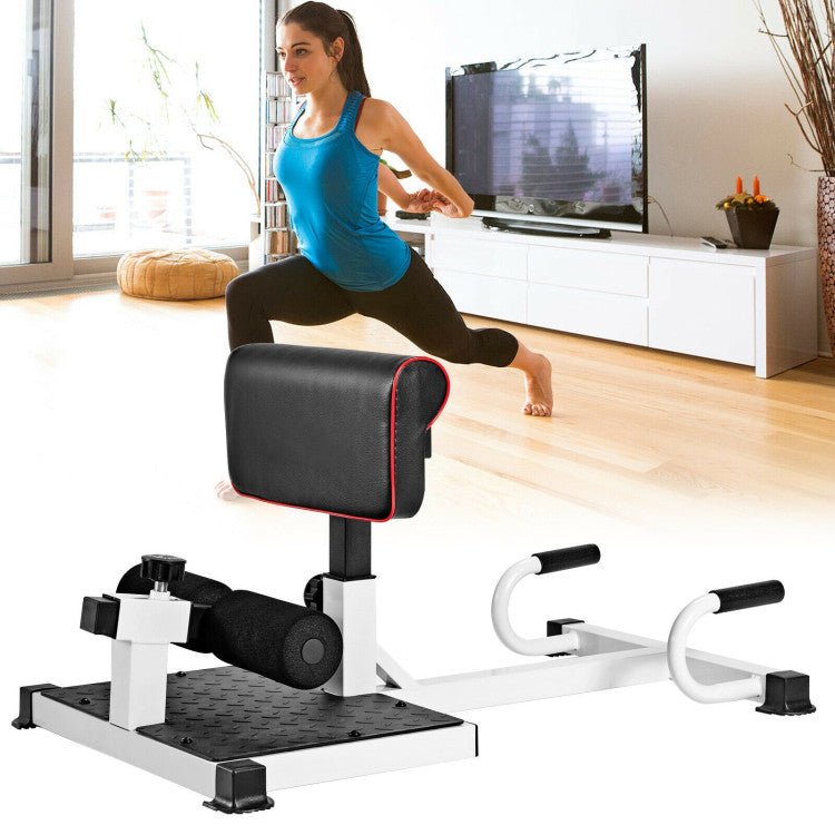 Appareil de musculation tout-en-un haut de gamme pour un usage domestique, doté de squats et coussinets antidérapants.
