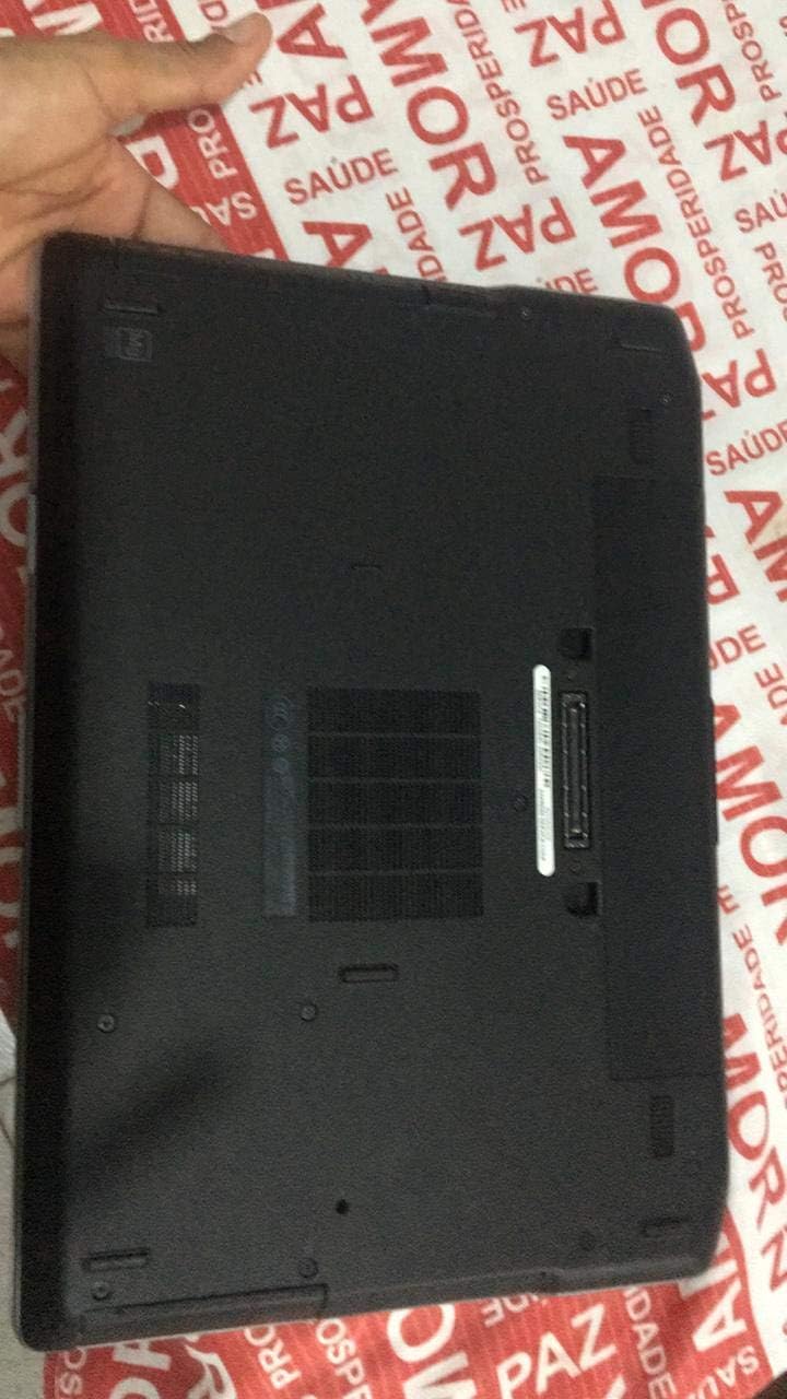 Ordinateur compact portable Dell Latitude E6420 - HDMI - i5 2,5 GHz - 4 Go DDR3 - 320 Go - DVD - Windows 10 64 bits - (Reconditionné)