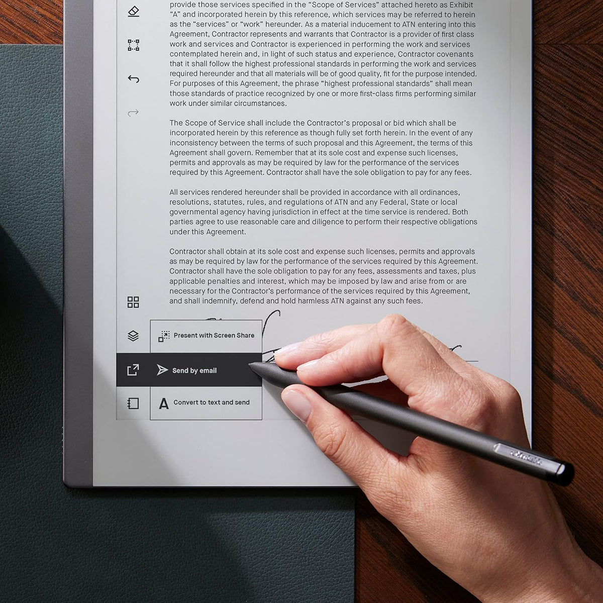 Pack de démarrage reMarkable – reMarkable 2 est la Tablette tactile graphique originale | Comprend une tablette graphique noire et blanche de 10,3 pouces, un marqueur et un stylet avec gomme intégrée