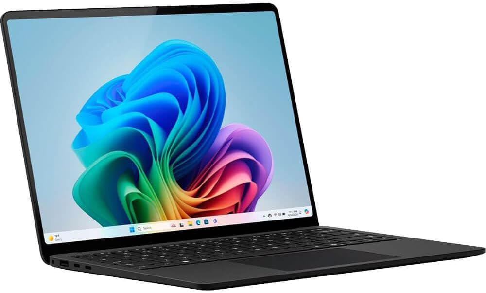 Ordinateur compact portable Microsoft Surface (2024) Windows 11 Copilot+ PC Écran tactile 13,8 pouces Snapdragon X Elite (12 cœurs) 16 Go de RAM 1 To de stockage SSD Noir
