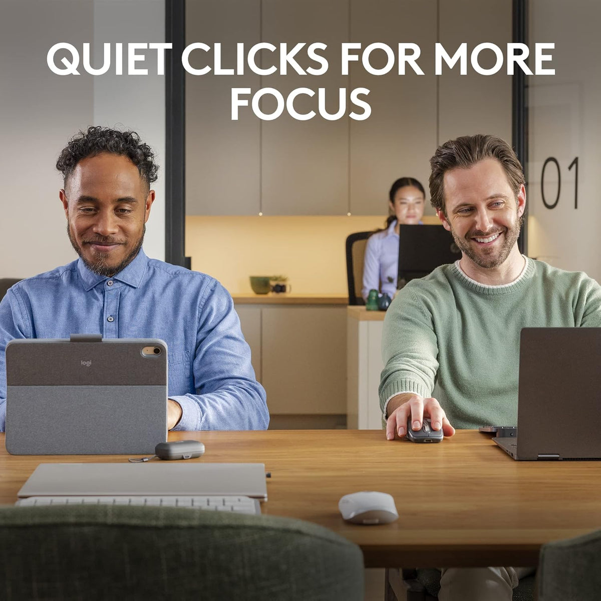 Souris à connectivité sans fil au format au format compact Logitech MX Anywhere 3S, défilement réactif, suivi multi-surfaces 8 000 DPI, clics silencieux, boutons programmables, USB-C, Bluetooth, compatible Windows, Linux, Chrome OS et Mac - Graphite